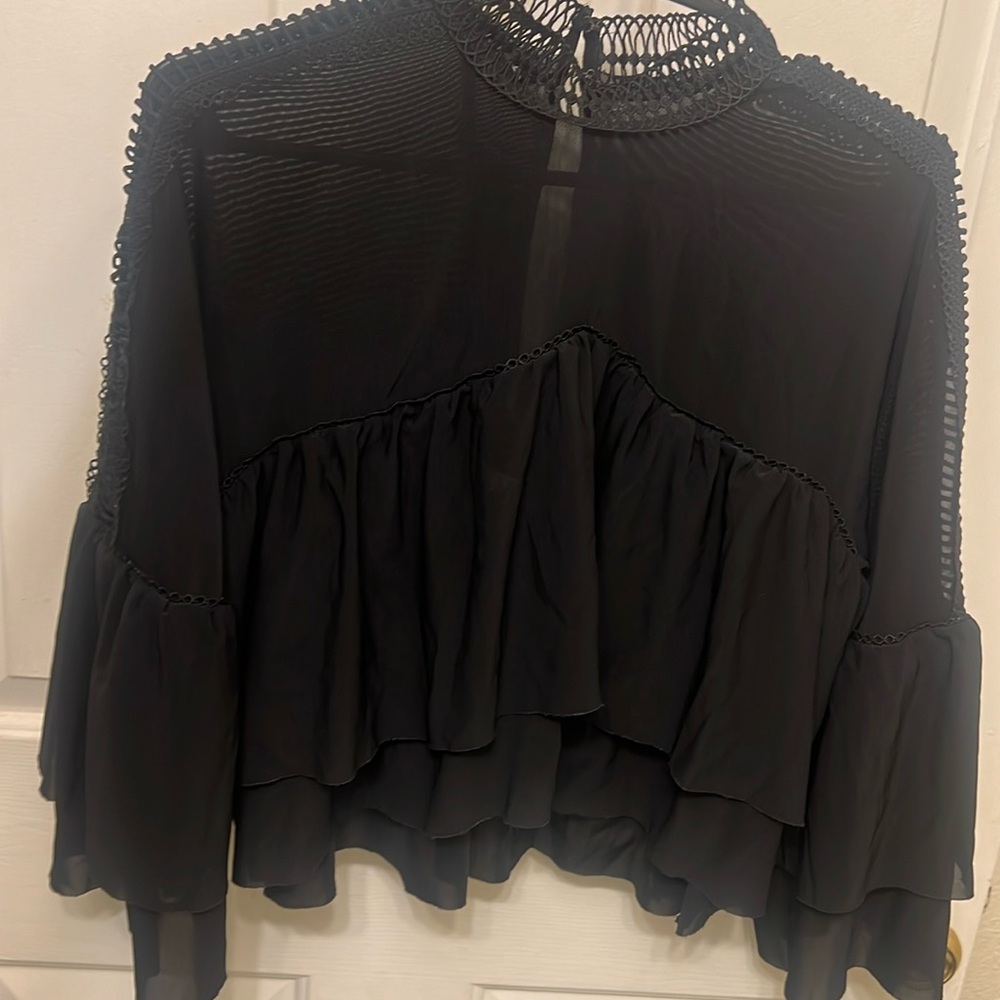 BEBE SHEER TOP. Size medium